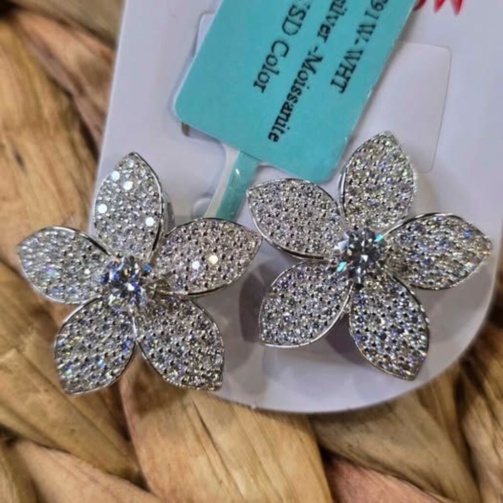 925 Sterling Silver Moissanite Flower Stud Earrings